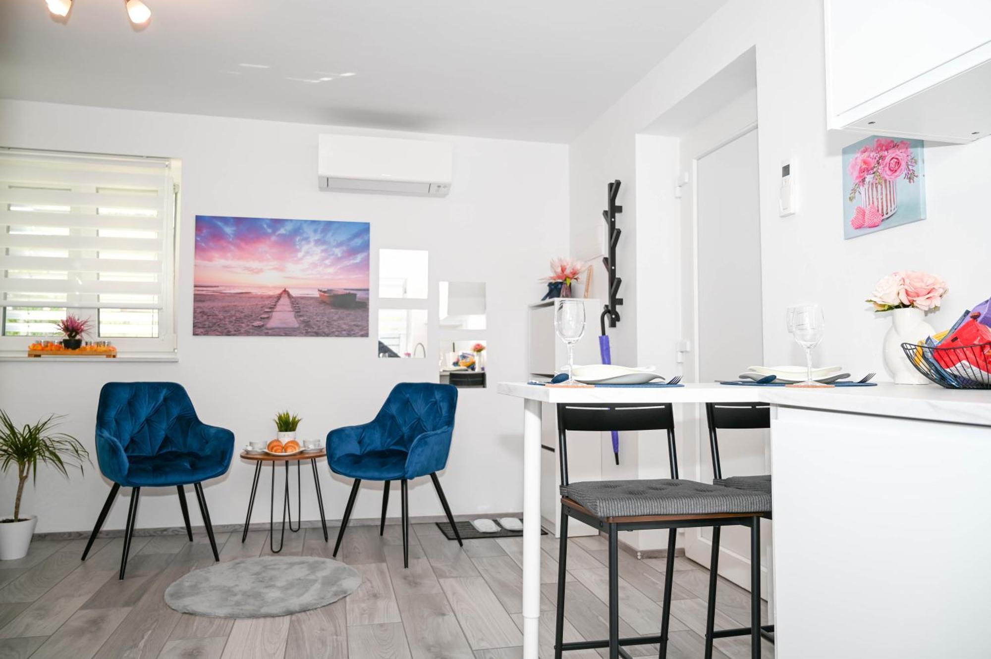 Blue Apartment With Free Parking Любляна Экстерьер фото